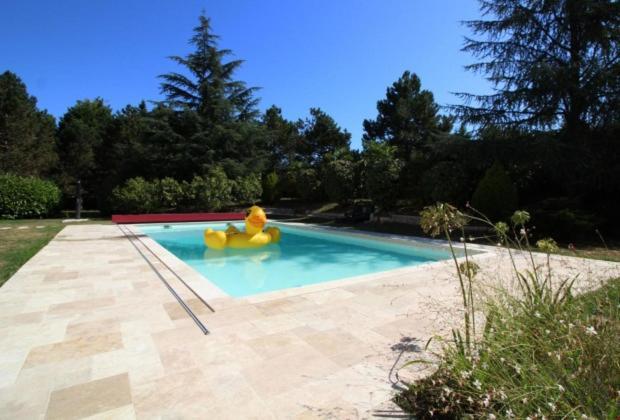 Villa Entiere Du Chateau Lacroix De Civrac 3 Ch, 3 Sdb, Piscine Xxl,Sauna, 4 Etoiles,7 Pers 外观 照片